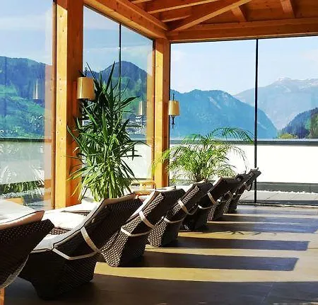 Malerhaus Hotel Fuegen