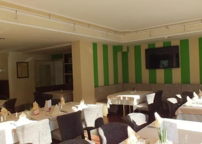 מלון Malerhaus 4*