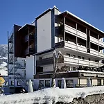 Malerhaus 4* Fuegen